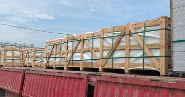 成都 芝麻白花岗岩地铺石出口专车-泰国游