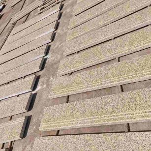 成都 黄金麻花岗岩光面楼梯踏步