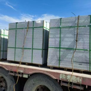 成都 芝麻白花岗岩地铺石装车日常