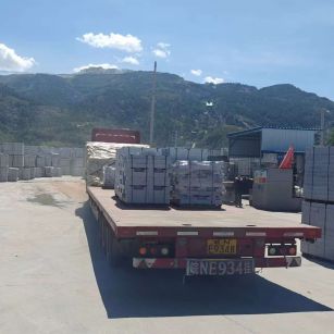 成都 芝麻白仿形路沿石，直形路沿石