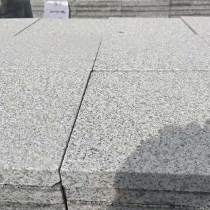 成都 白麻花岗岩石材推荐 荔枝面地铺石