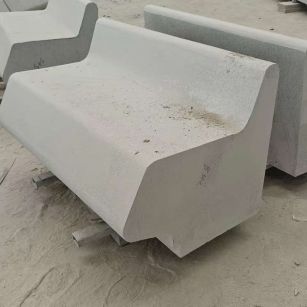 成都 芝麻白花岗岩异形坐凳，石凳