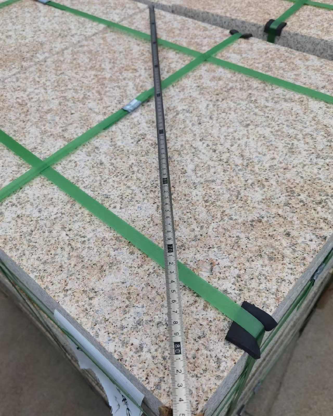 成都 黄金麻火烧面地铺石