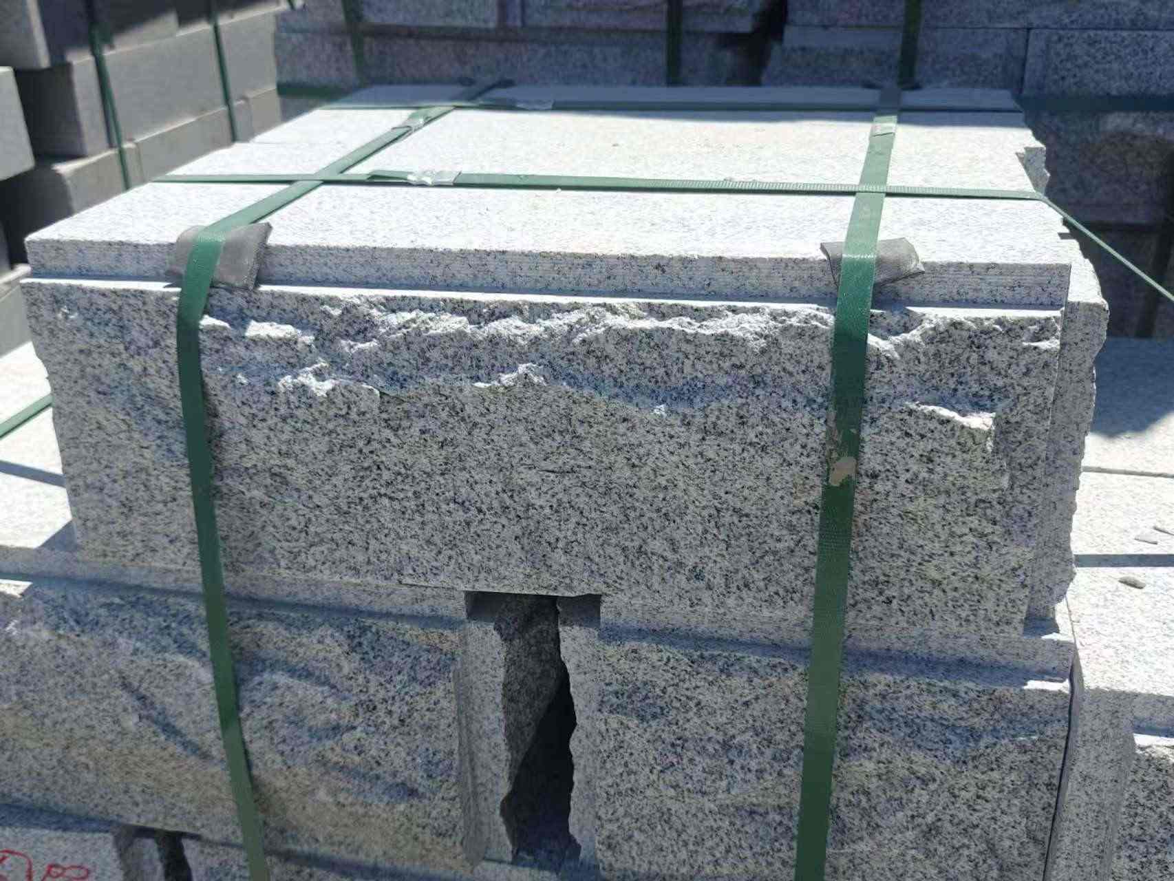 成都 芝麻白花岗岩自然面成品