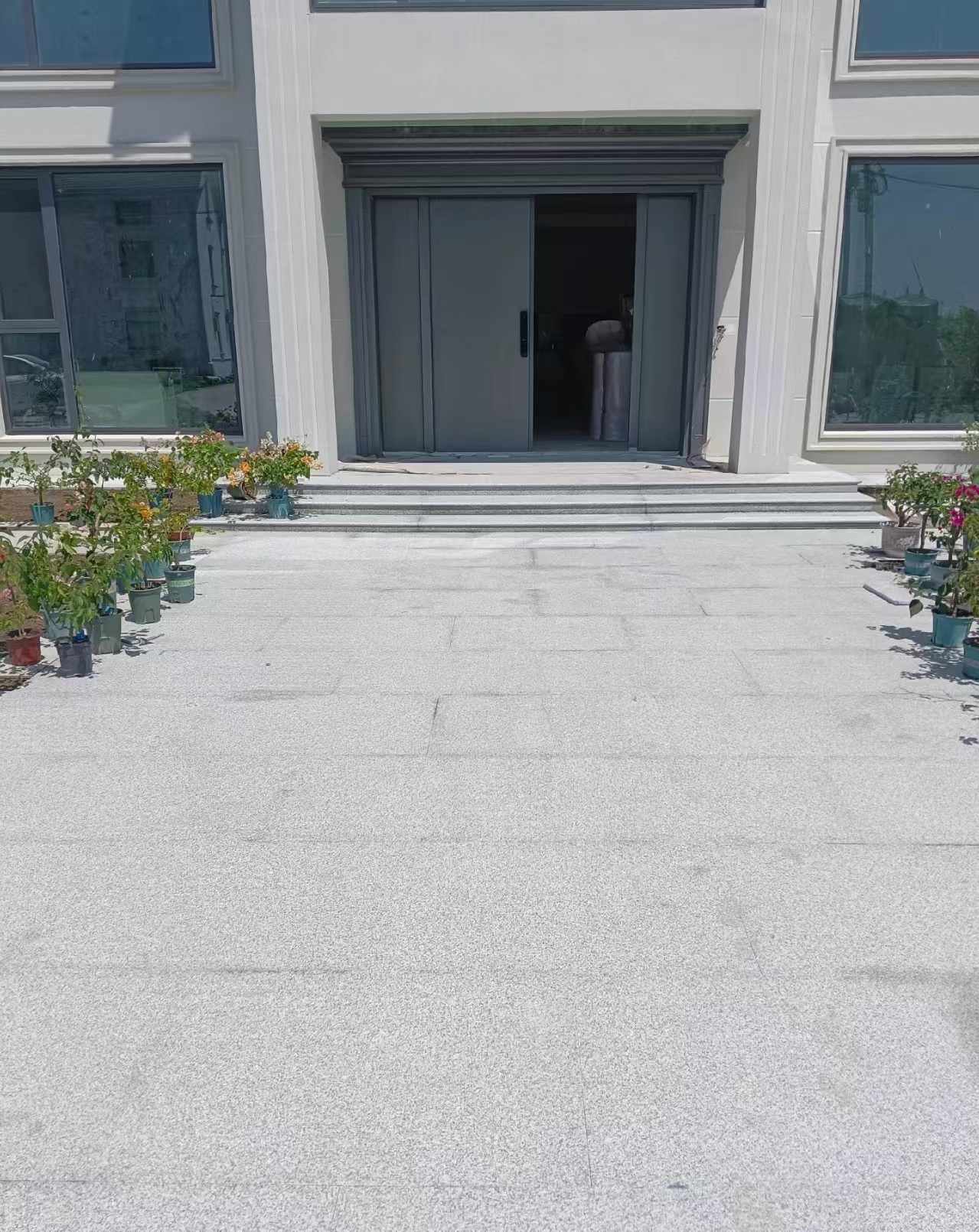 成都 芝麻白花岗岩地铺石地面铺装