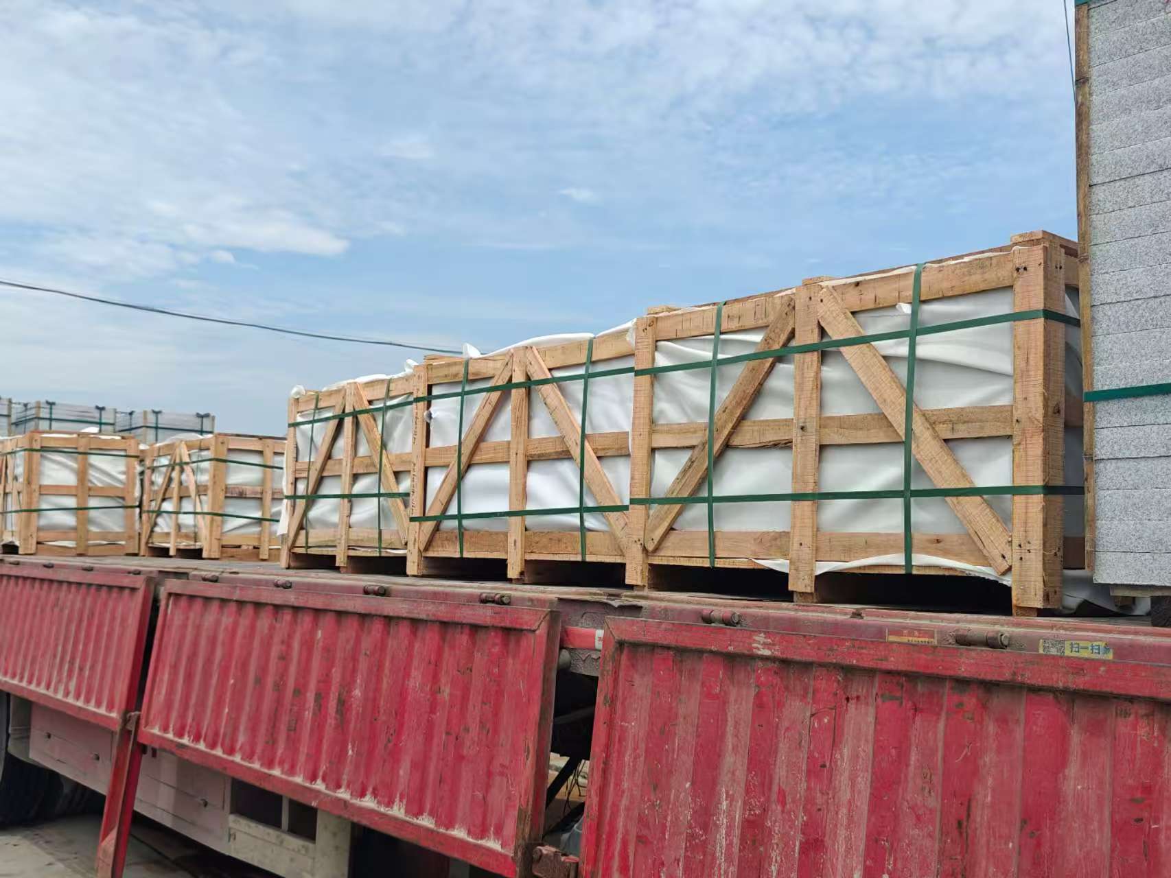 成都 芝麻白花岗岩地铺石出口专车-泰国游