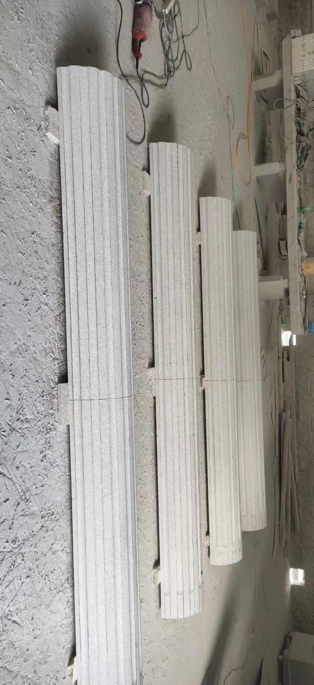 成都 花岗岩厂家带你看白麻花岗岩门楼大柱柱皮