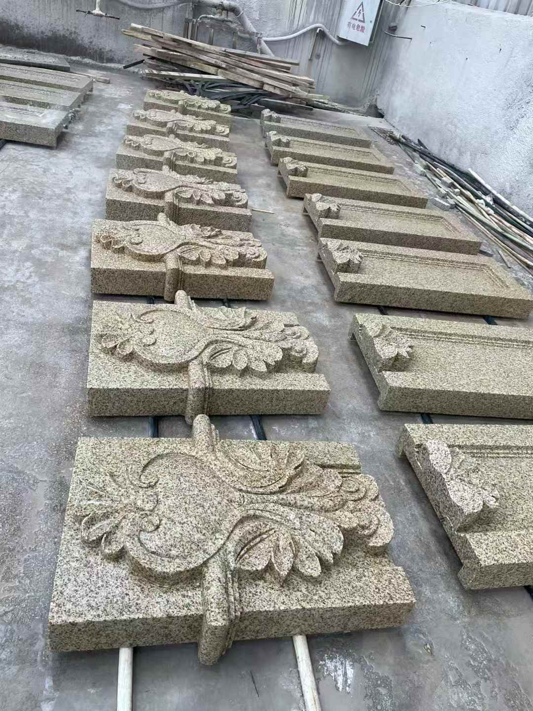 成都 黄金麻花岗岩别墅外墙雕刻板