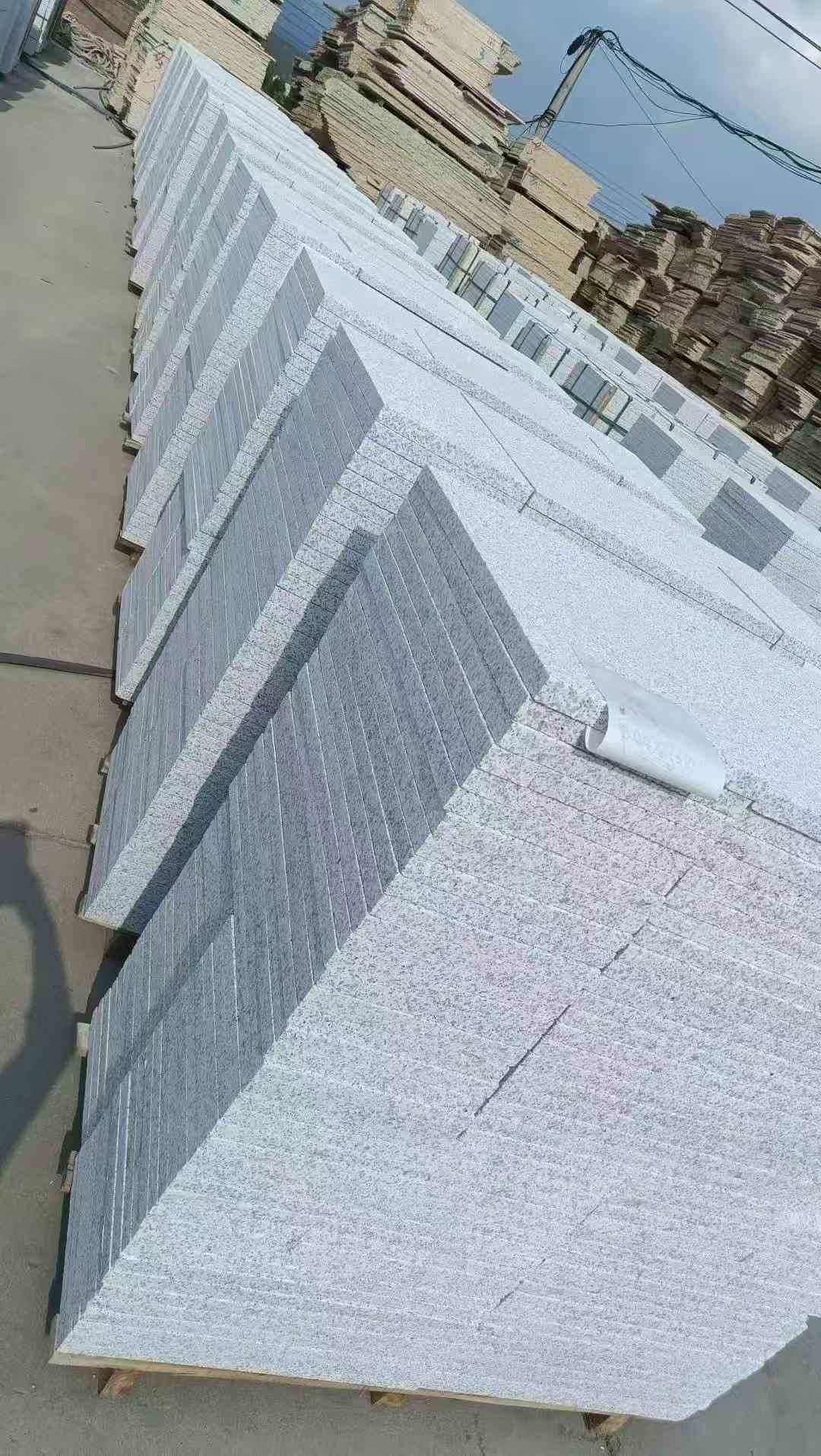 成都 白麻荔枝面花岗岩地铺石