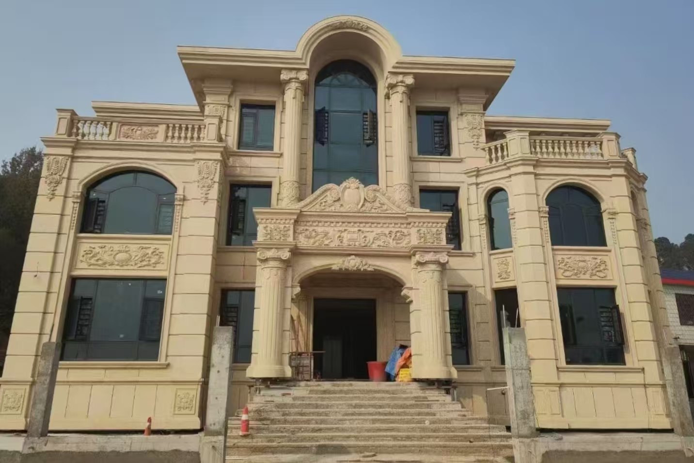 成都 黄金麻花岗岩别墅外墙干挂